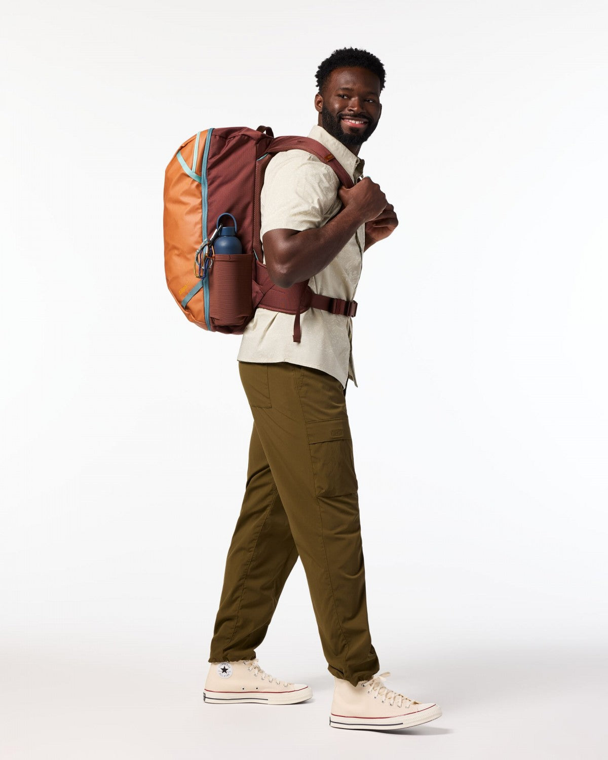 MITTLERER RUCKSACK MIT TASCHEN - Olive