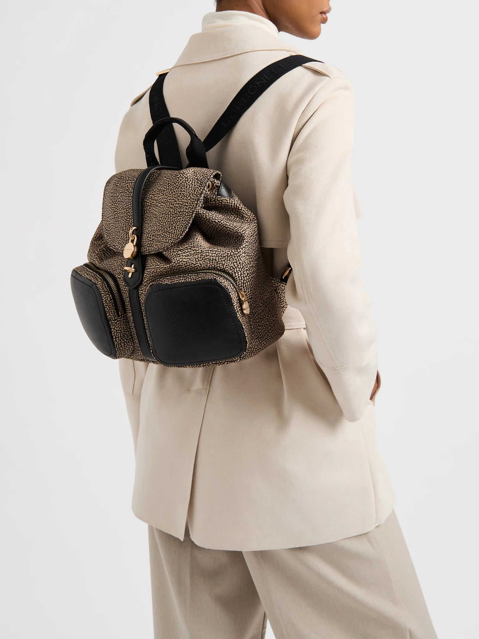 MITTLERER RUCKSACK MIT TASCHEN - Olive